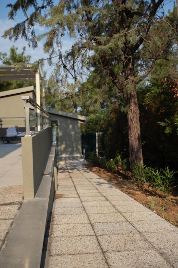 8 Boutique Suites Nea Poteidaia Exterior photo