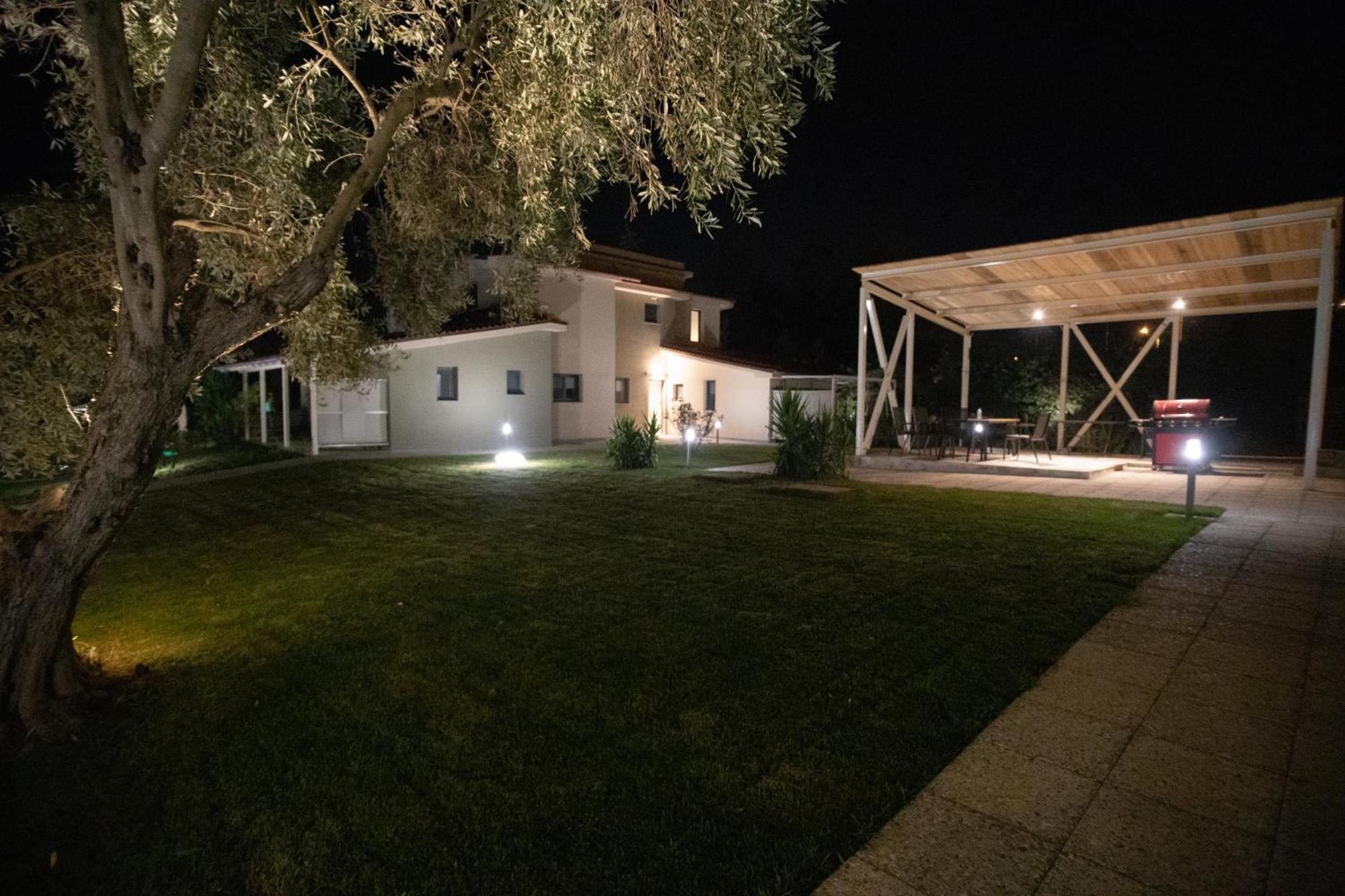 8 Boutique Suites Nea Poteidaia Exterior photo