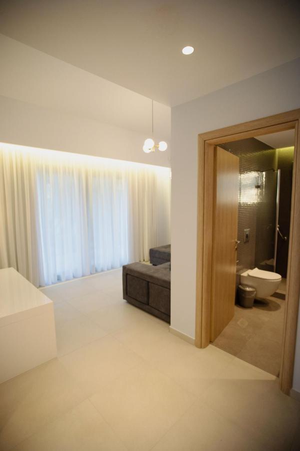 8 Boutique Suites Nea Poteidaia Exterior photo