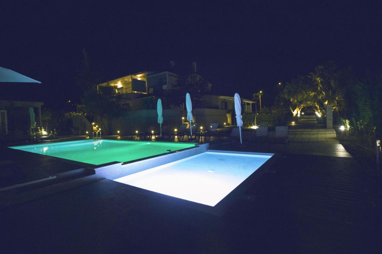 8 Boutique Suites Nea Poteidaia Exterior photo
